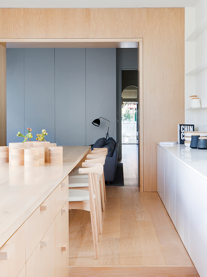 Inspiration : un îlot central dans la cuisine frenchy fancy Grise cuisine inspiration