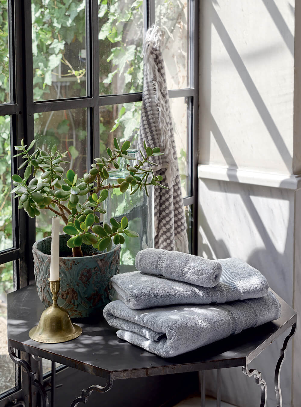 5 objets indispensables pour une salle de bain déco frenchy fancy