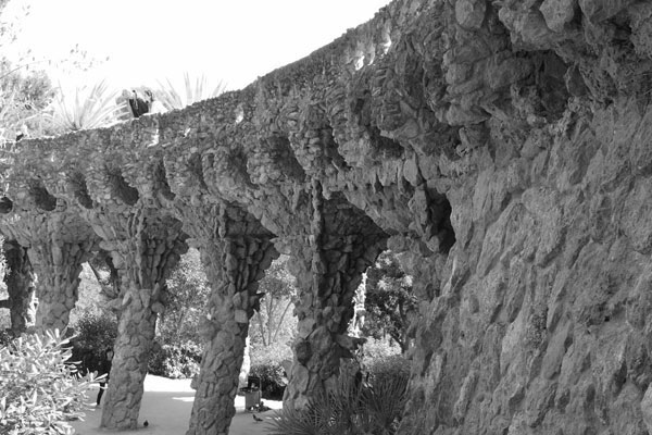 Le Parc Güell by Antoni Gaudí