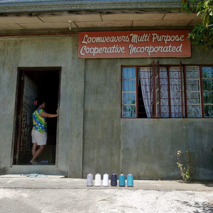 Atelier de tissage aux Philippines