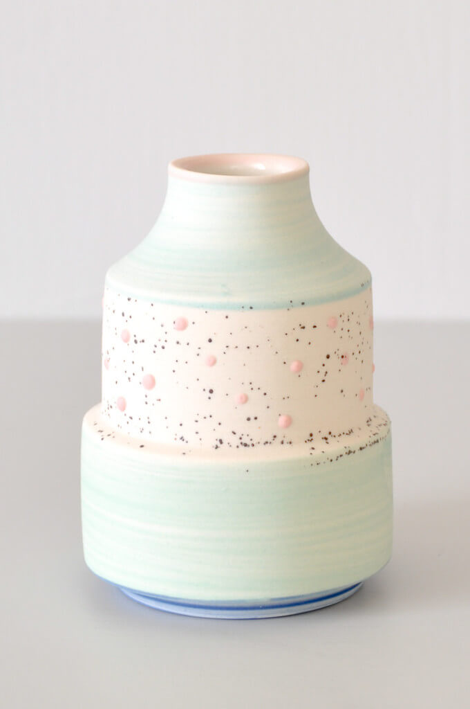Vase en céramique couleur pastel