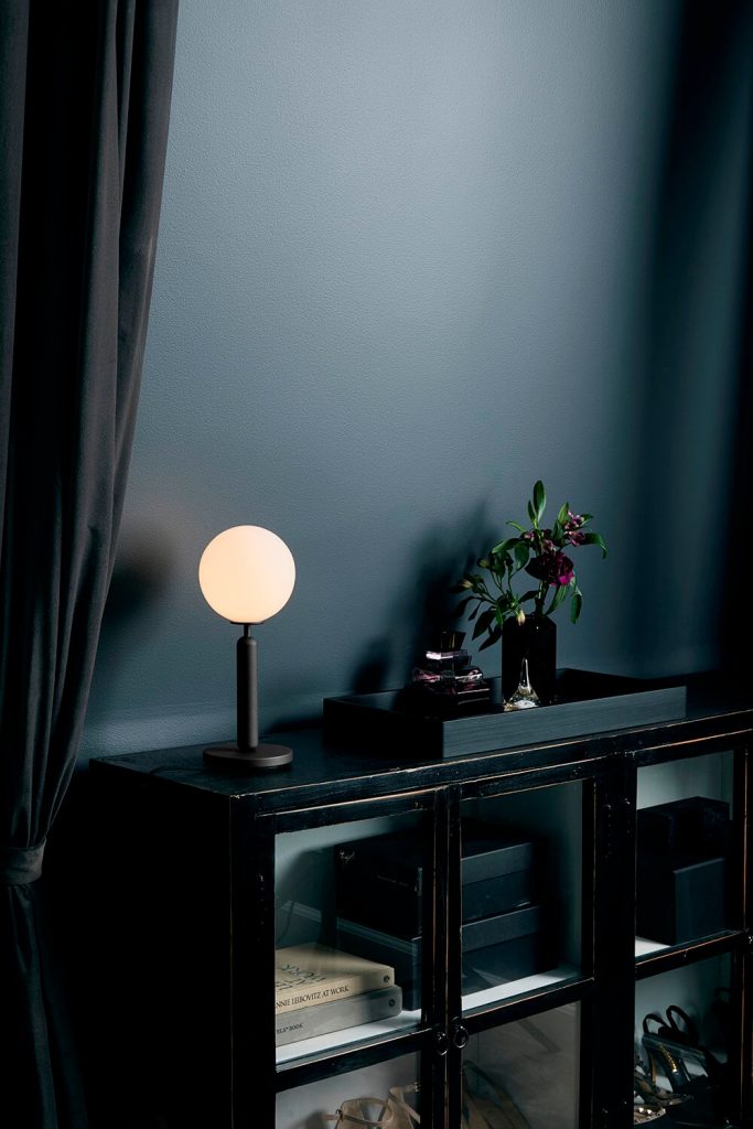 Scandinavian design table lamp