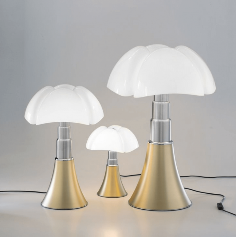 Adoptez l'iconique lampe Pipistrello de Gae Aulenti Frenchy Fancy