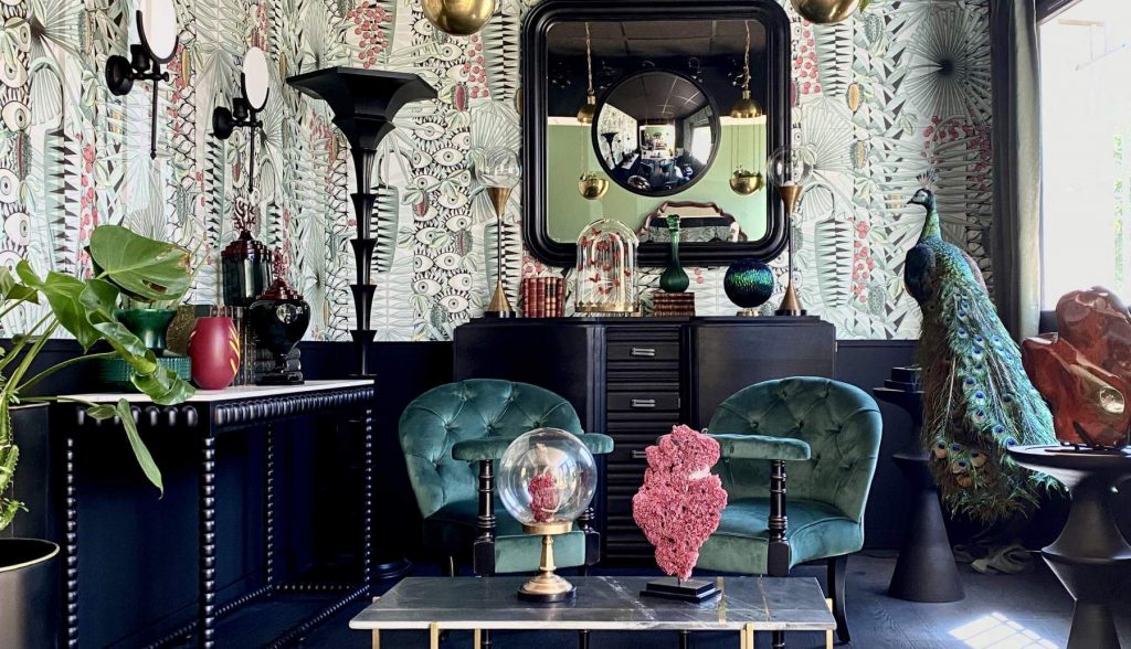 The essence of frenchness: Les nouveaux cabinets de curiosités