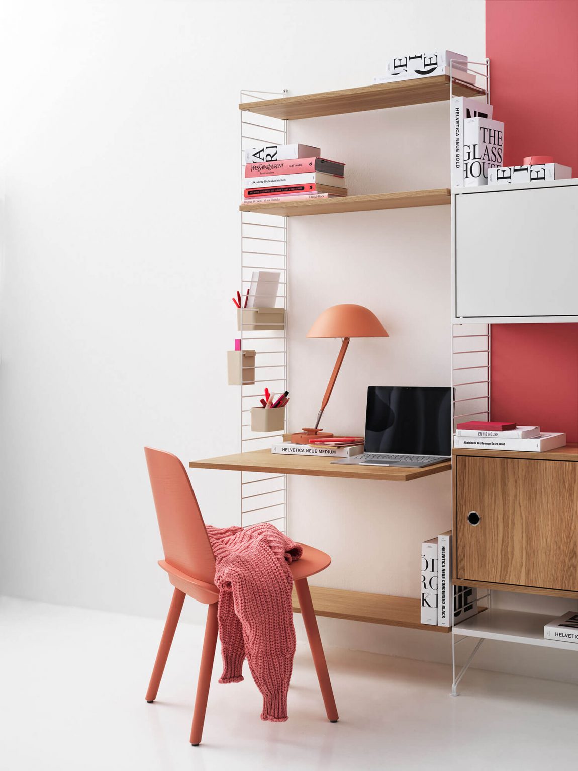 Home office un bureau String furniture Frenchyfancy