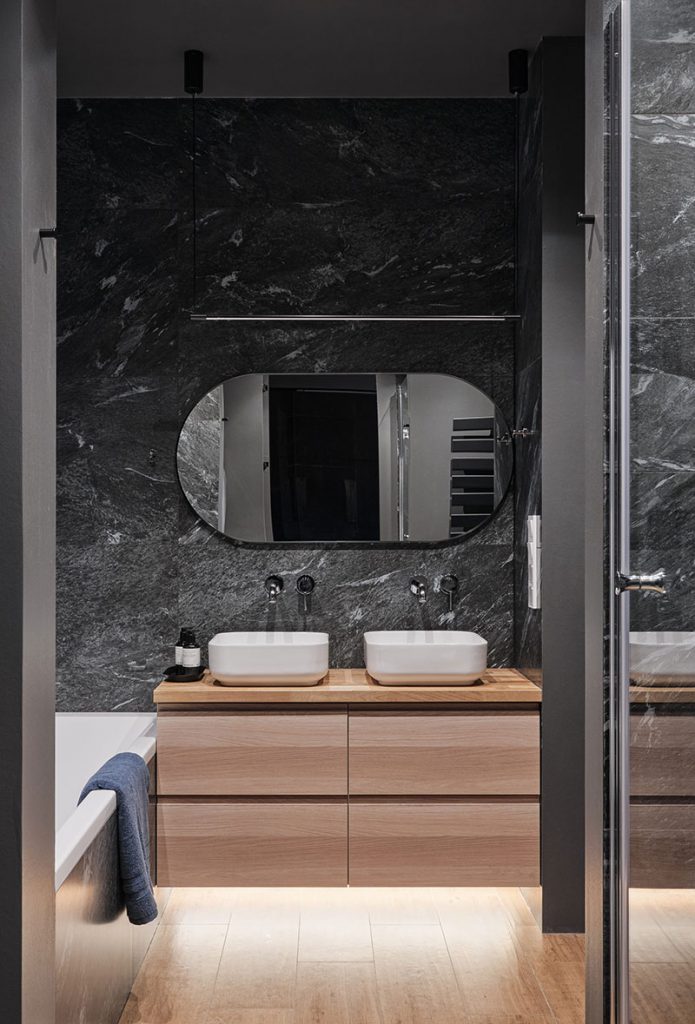 Salle de bain marbre noir