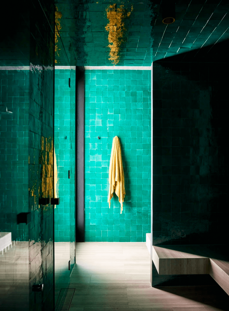 salle de bain en zellige vert