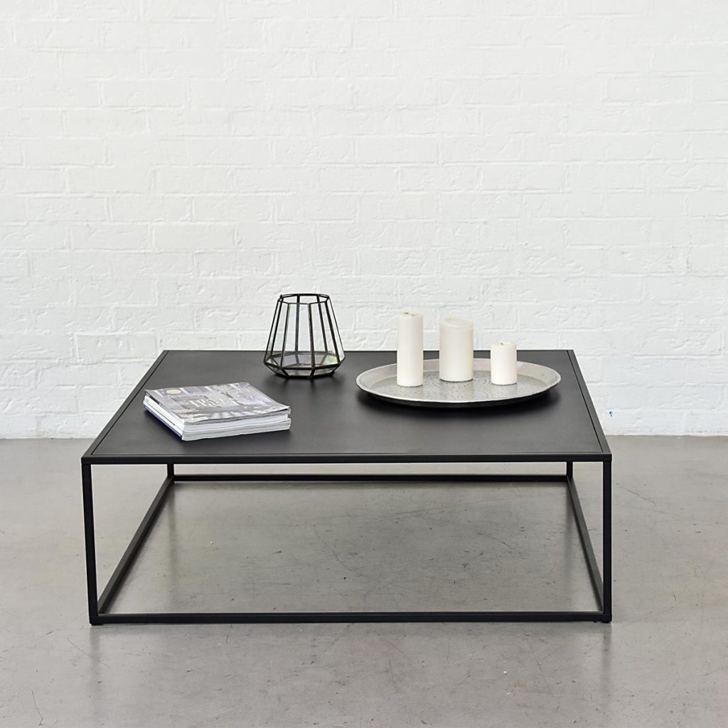 La table basse en métal noir mat Bricklane