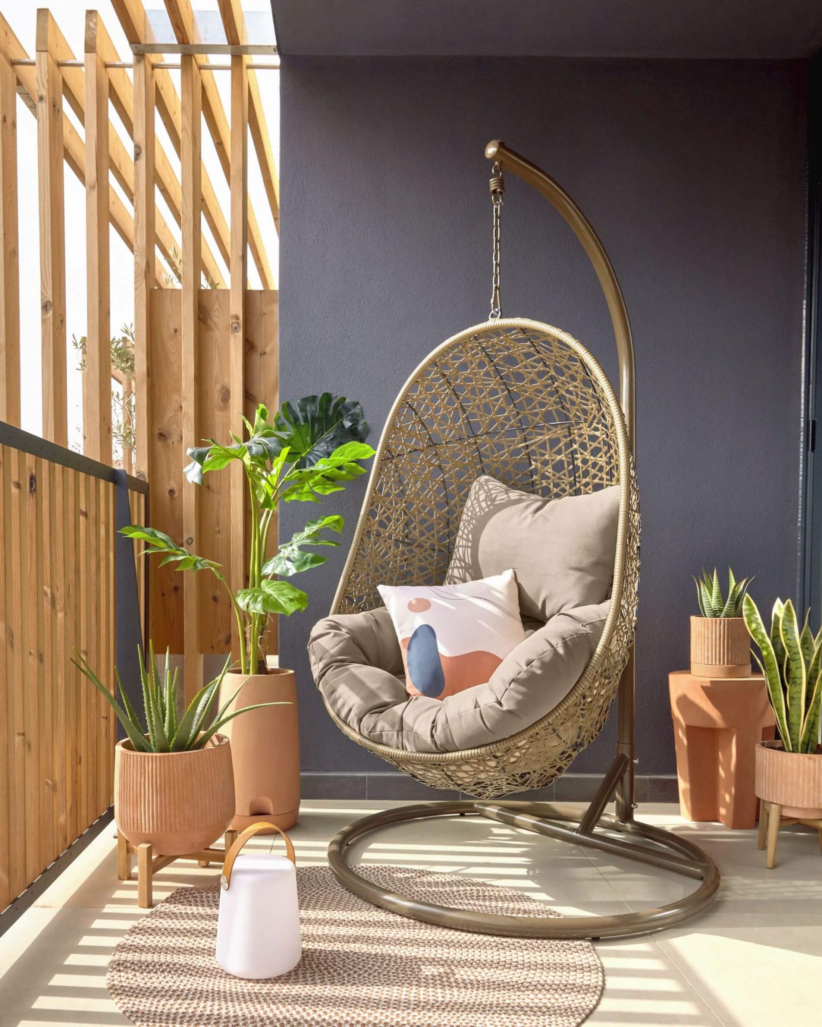 Fauteuil suspendu : les plus beaux modèles déco - FrenchyFancy