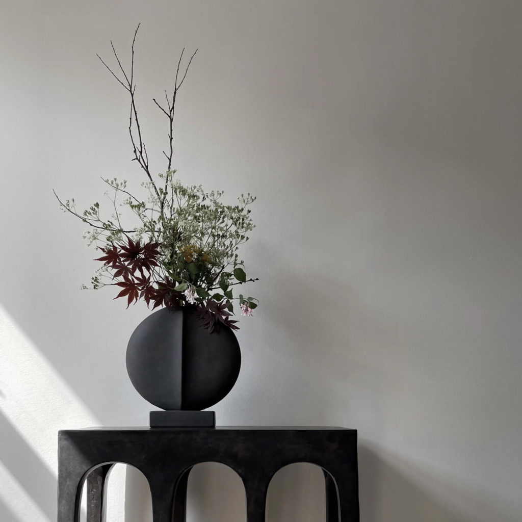 vases 101 Copenhagen noir