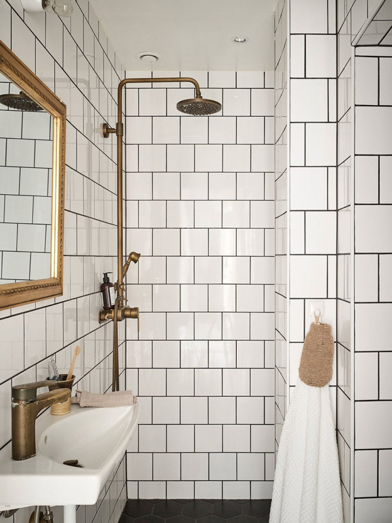 Déco salle de bain miroir ancien doré