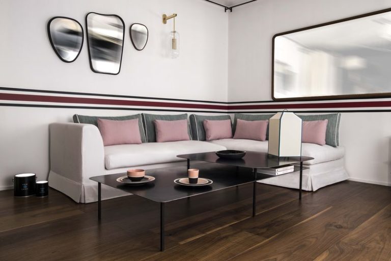 Un miroir forme organique pour habiller un mur avec style - Frenchyfancy