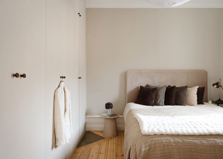 Chambre beige : 18 idées pour une déco cosy et élégante - Frenchyfancy